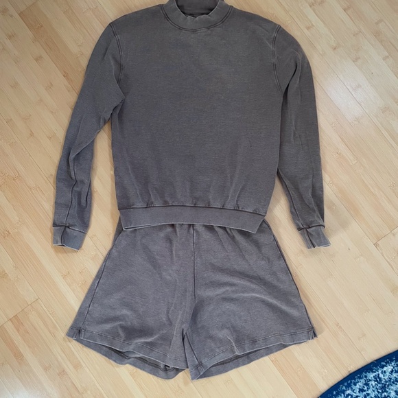 Able Brea Cozy Waffle Knit Shorts in Driftwood, S - Picture 5 of 6